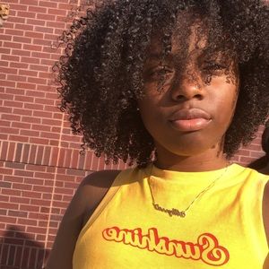 Meet your Posher, Allyssa